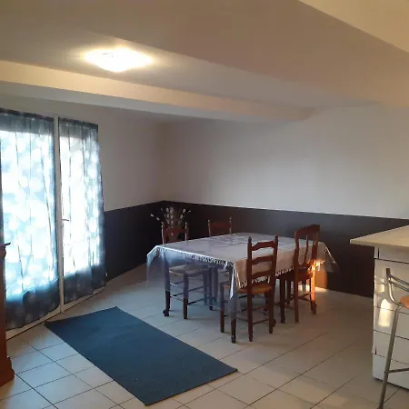 Nyaraló La Tourvillaise